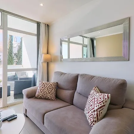 Apartment Bay View Sofia Mit Meerblick Und Pool