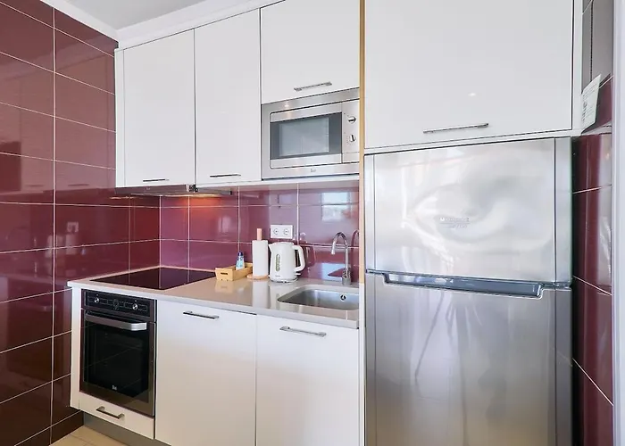 Apartment Bay View Sofia Mit Meerblick Und Pool *