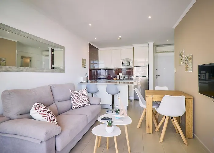 Apartment Bay View Sofia Mit Meerblick Und Pool *